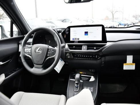 New 2025 Lexus UX 300h AWD image 18