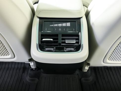 Certified 2026 Volvo XC60 B5 Ultra w/ Protection Package Premier image 22