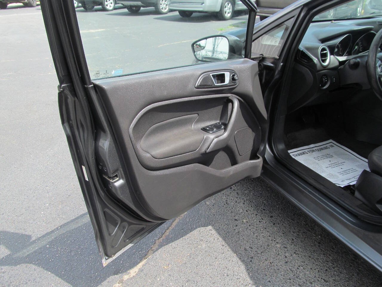 Used 2015 Ford Fiesta SE w/ Equipment Group 201A FWD image 7