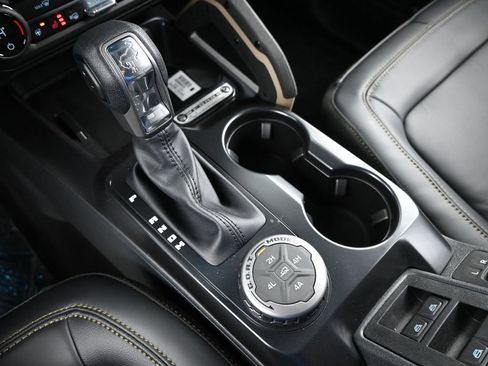 New 2026 Ford Bronco Badlands w/ Sasquatch Package image 15