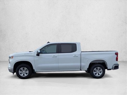 Used 2025 Chevrolet Silverado 1500 LT RWD image 8