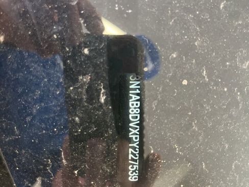 Used 2023 Nissan Sentra SR w/ Trunk Package image 2