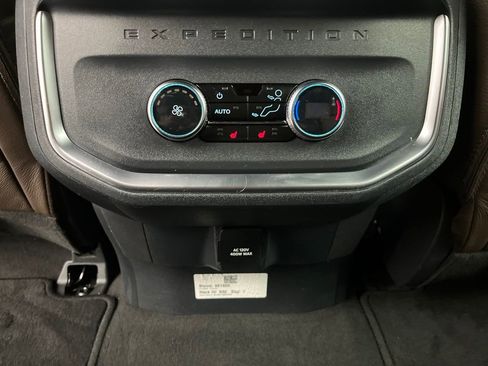 Used 2025 Ford Expedition Max King Ranch AWD/4WD image 27