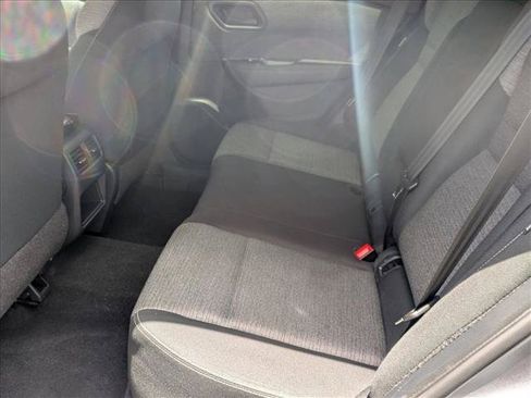 Used 2021 Nissan Rogue S FWD image 18