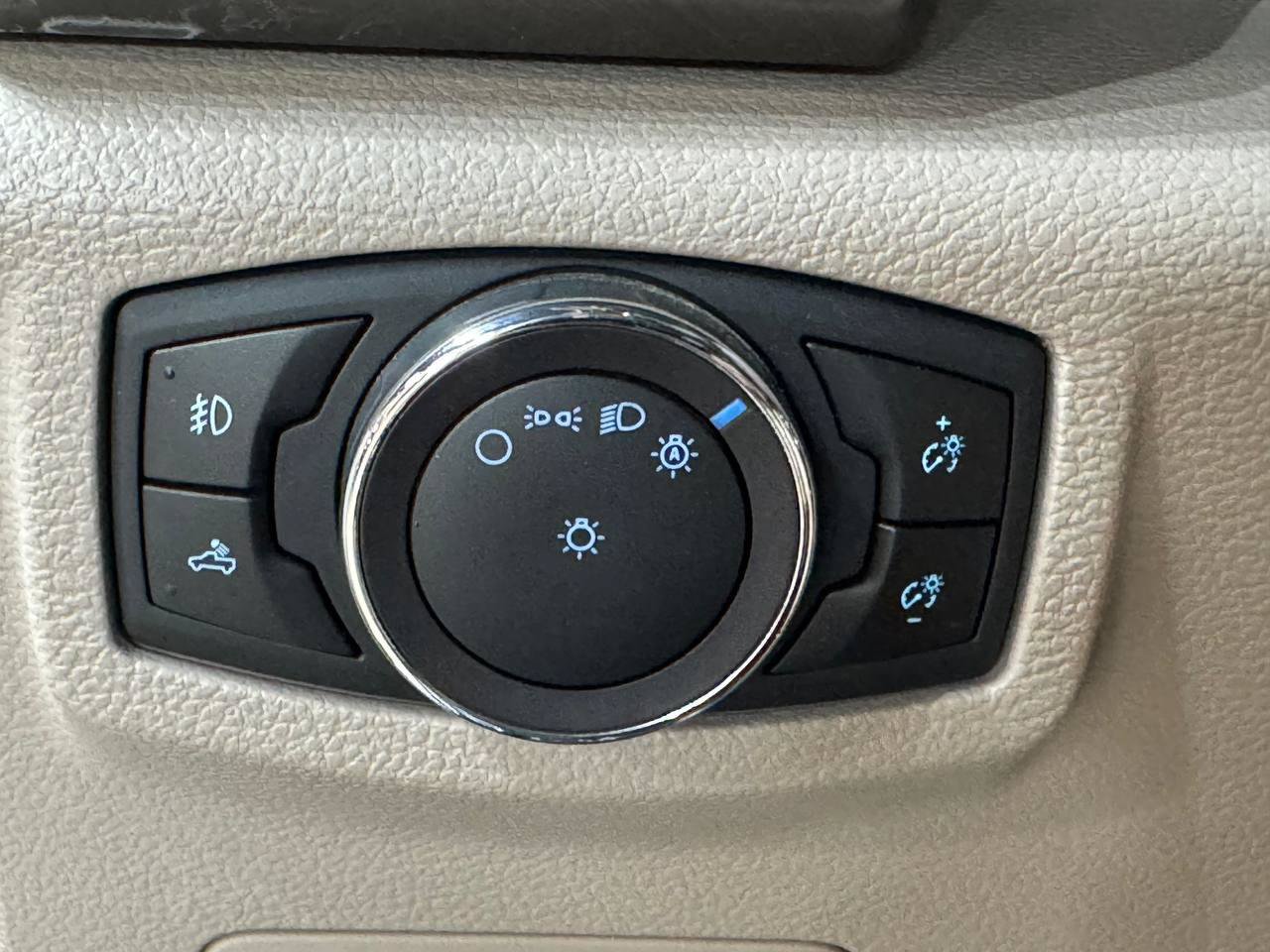 Used 2019 Ford F150 Limited w/ Trailer Tow Package AWD/4WD image 19