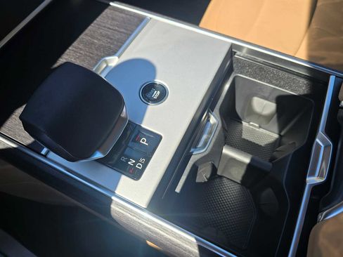 New 2026 Land Rover Range Rover Long Wheelbase SE image 31