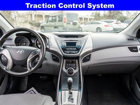 Used 2013 Hyundai Elantra GLS w/ Preferred Pkg image 16