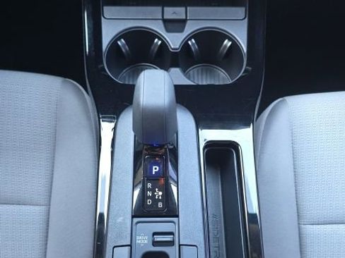 Used 2024 Toyota Prius Limited image 31