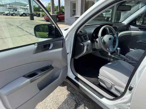 Used 2011 Subaru Forester 2.5X w/ Alloy Wheel Value Pkg AWD/4WD image 9