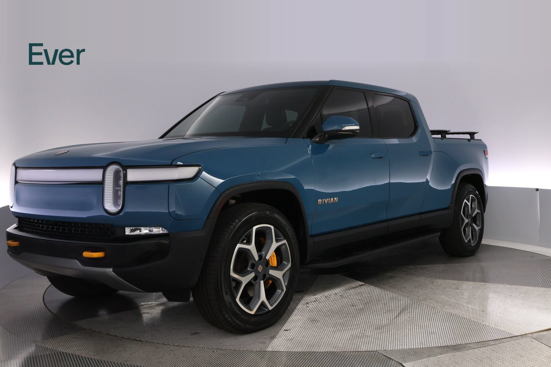 Used 2022 Rivian R1T Adventure AWD/4WD image 2