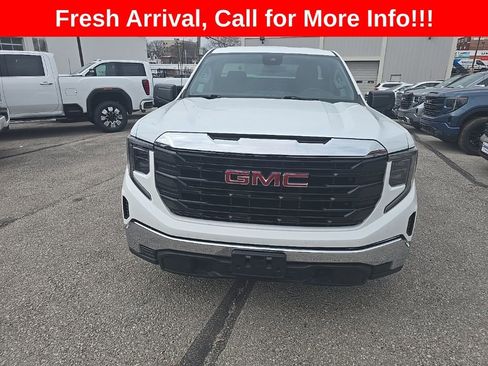 Used 2023 GMC Sierra 1500 Pro w/ Convenience Package image 2