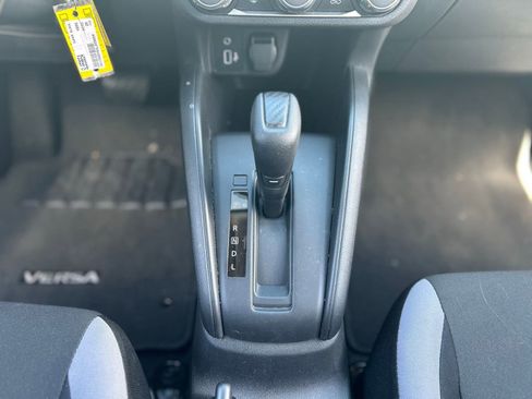 Used 2025 Nissan Versa S w/ Trunk Package image 18