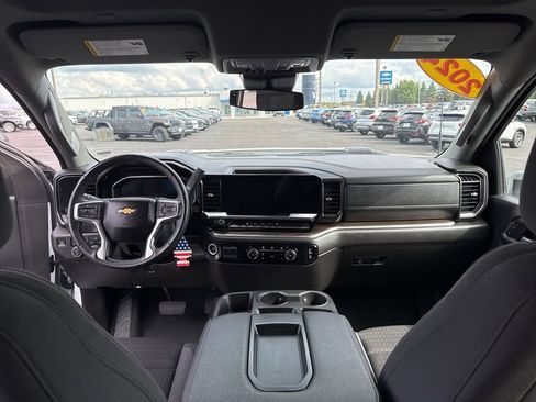 Used 2024 Chevrolet Silverado 2500 LT image 14