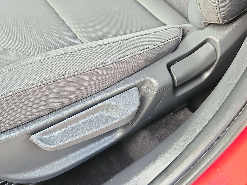 Used 2025 Kia Niro LX FWD image 14