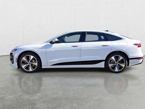 New 2025 Audi A6 e-tron Premium image 8