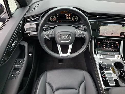Used 2021 Audi Q7 3.0T Premium Plus w/ Premium Plus Package AWD/4WD image 12