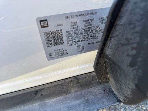 Used 2025 Chevrolet Trax LT w/ LT Convenience Package image 27