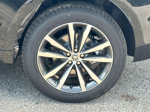 New 2026 Jaguar F-PACE R-Dynamic S image 3