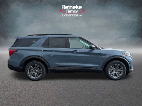 New 2026 Ford Explorer Active w/ Active Comfort Package image 4