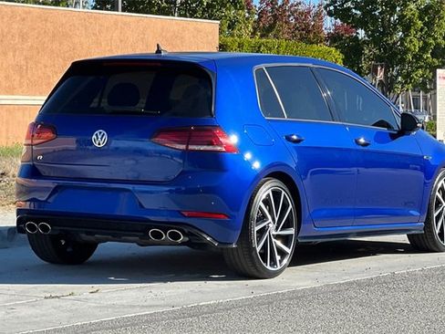 Used 2019 Volkswagen Golf R 4-Door image 4