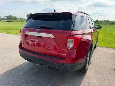 Used 2021 Ford Explorer XLT w/ Class III Trailer Tow Package AWD/4WD image 10