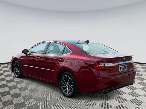 Used 2018 Lexus ES 350 w/ Luxury Package w/Wood Trim FWD image 4