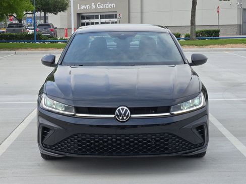 Used 2025 Volkswagen Jetta Sport FWD image 9