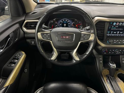 Used 2019 GMC Acadia Denali w/ Technology Package AWD/4WD image 17