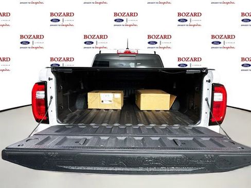 Used 2024 GMC Canyon Denali image 31