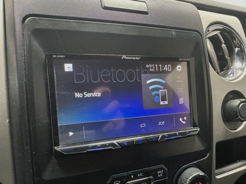 Used 2013 Ford F150 XLT w/ Mid Equipment Group RWD image 17