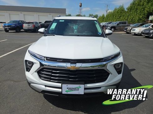 New 2026 Chevrolet TrailBlazer LT w/ Convenience Package AWD/4WD image 2