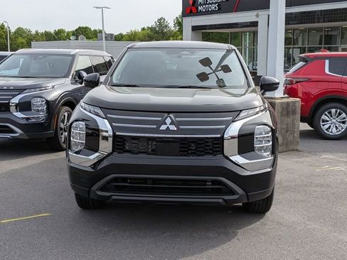 New 2026 Mitsubishi Outlander ES image 7