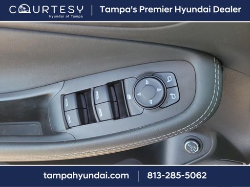 Used 2021 Buick Encore GX Select image 16