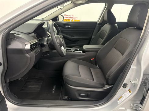 Certified 2024 Nissan Altima 2.5 SV FWD image 14