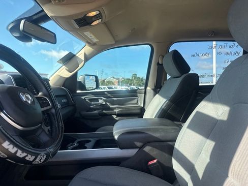 Used 2019 RAM 1500 Big Horn AWD/4WD image 36