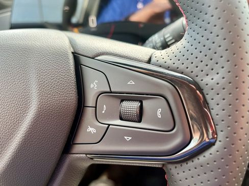 New 2026 Chevrolet Trax RS w/ Driver Confidence Package image 17