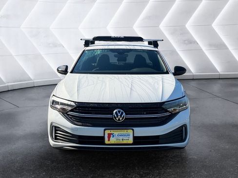 Used 2024 Volkswagen Jetta Sport FWD image 9