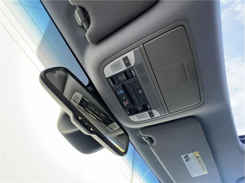 Used 2014 Acura RLX w/ Krell Audio Package image 42