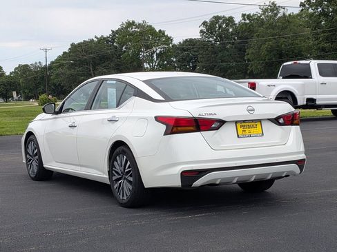 Used 2025 Nissan Altima 2.5 SV FWD image 5
