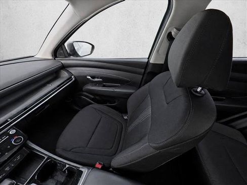 Used 2025 Hyundai Tucson SEL FWD image 19