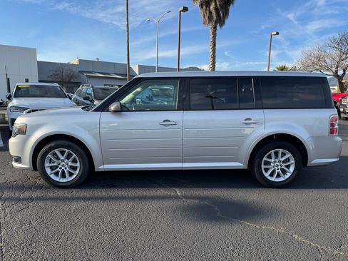 Used 2016 Ford Flex SE image 6