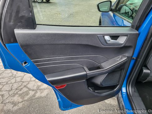 Used 2021 Ford Escape SE image 23