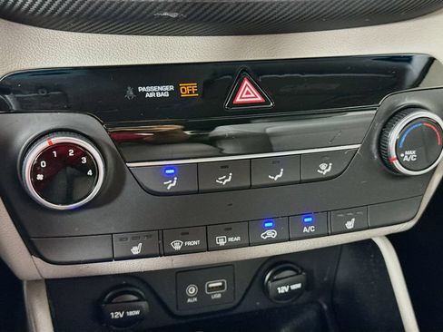 Used 2019 Hyundai Tucson Value FWD image 18