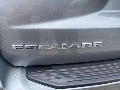 Certified 2025 Cadillac Escalade V AWD/4WD image 8
