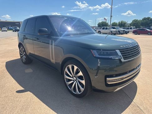 Used 2023 Land Rover Range Rover SE AWD/4WD image 4