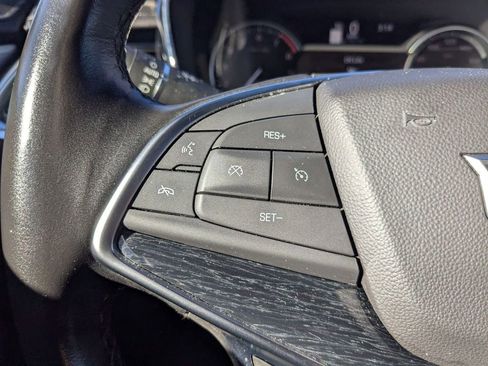 Used 2024 Cadillac XT5 Premium Luxury image 17