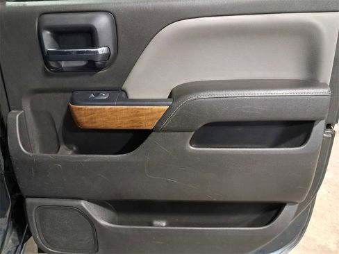 Used 2018 Chevrolet Silverado 1500 LTZ w/ Sport Package image 10