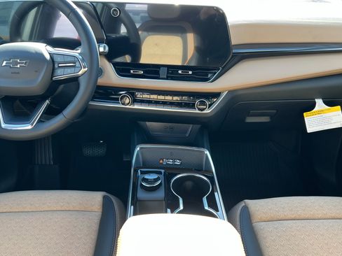 New 2026 Chevrolet Equinox ACTIV image 14