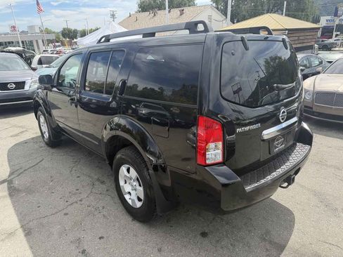 Used 2012 Nissan Pathfinder S image 4