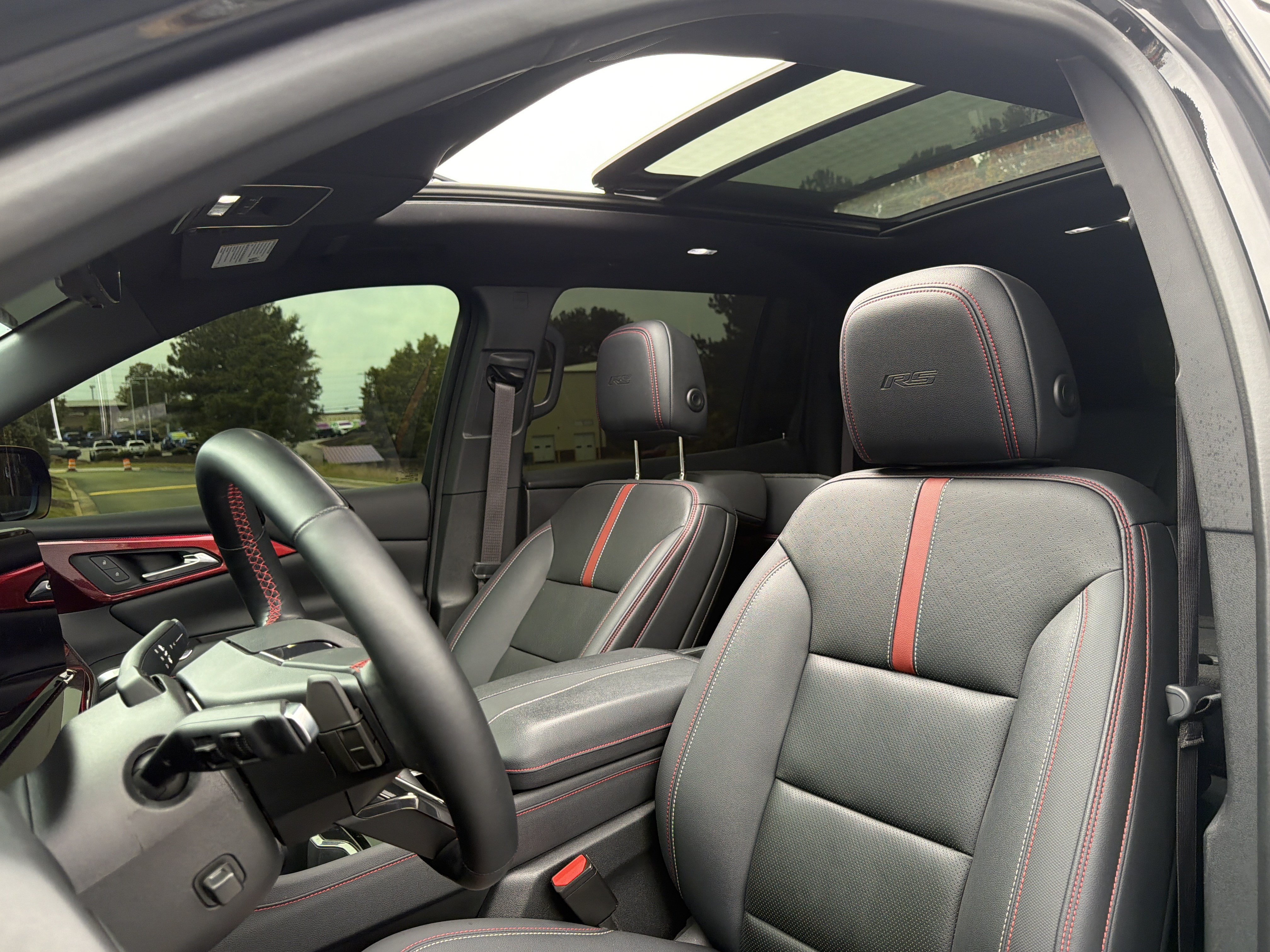 Used 2024 Chevrolet Traverse RS AWD/4WD image 7